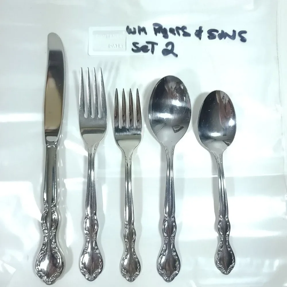 WM. Rogers & Son Royal Manor Single Place Setting Stainless Flatware Set 5 Piece